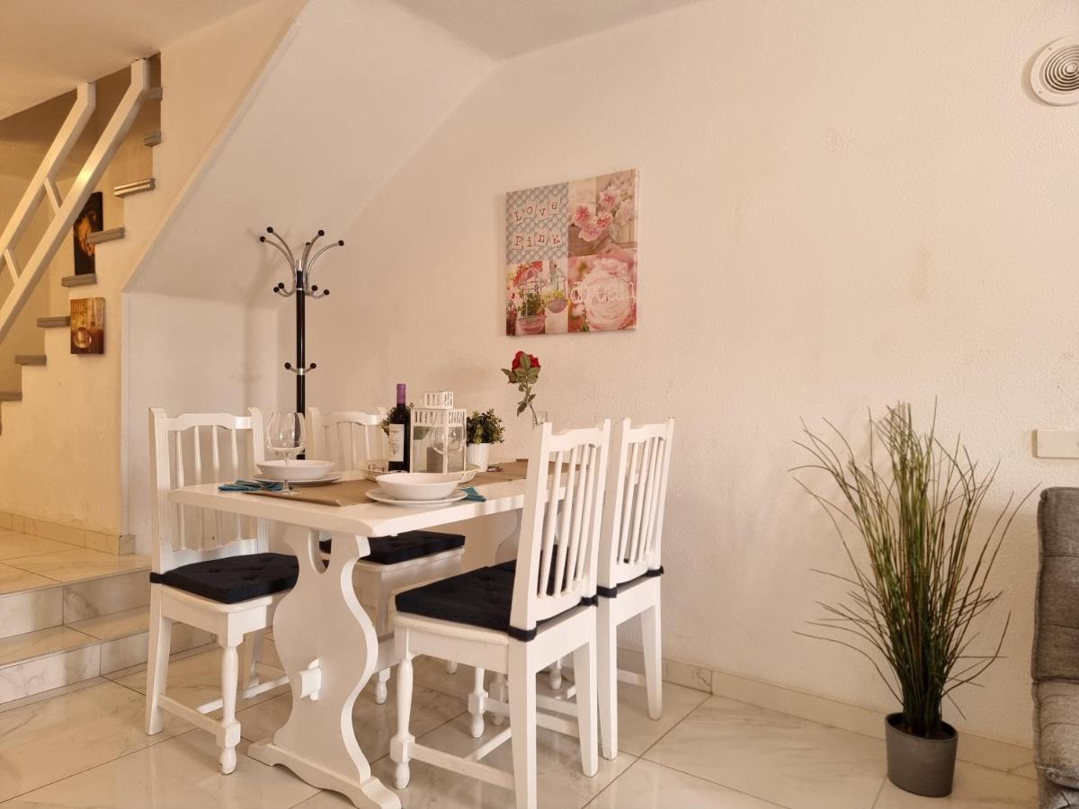 Duplex Apartment Vistamar, Sea-View, Heated Pool In Parque Santiago 2, Wifi Playa de las Americas  Luaran gambar